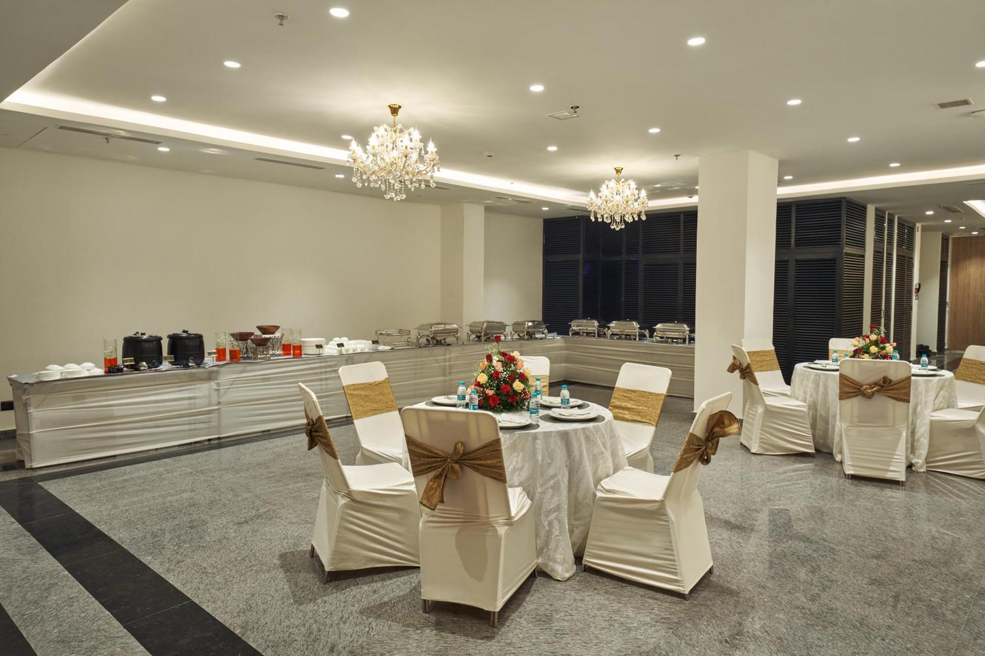 Triptam Vrindavan Ngoại thất bức ảnh